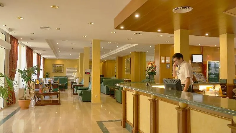 Valentin Reina Paguera - Adults Only Hotel