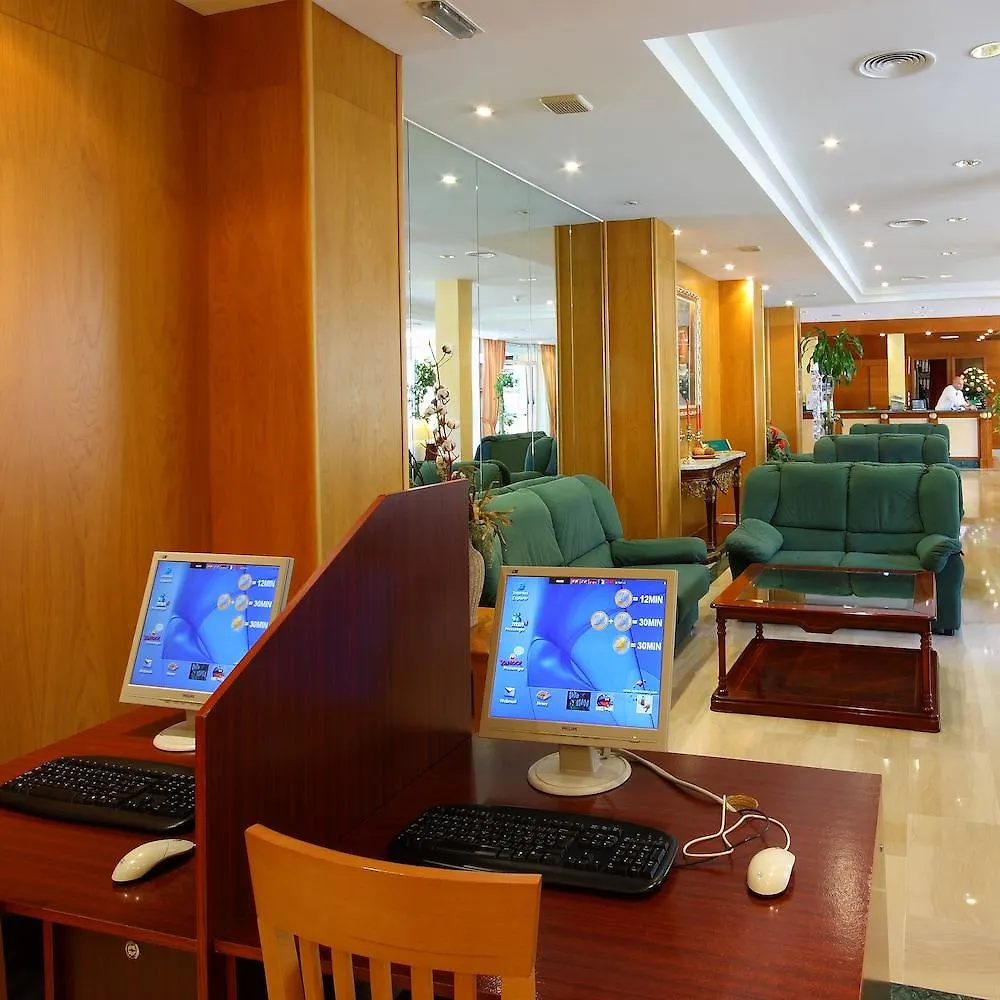 Valentin Reina Paguera - Adults Only Hotel