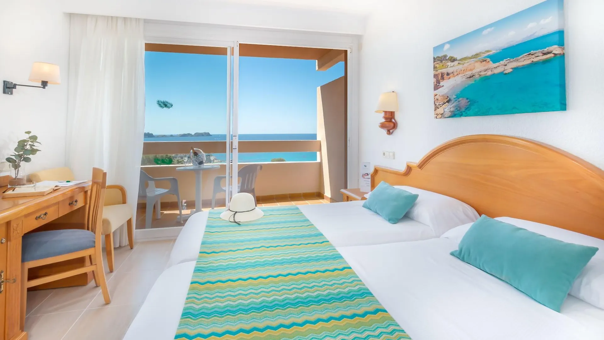 Valentin Reina Paguera - Adults Only Hotel