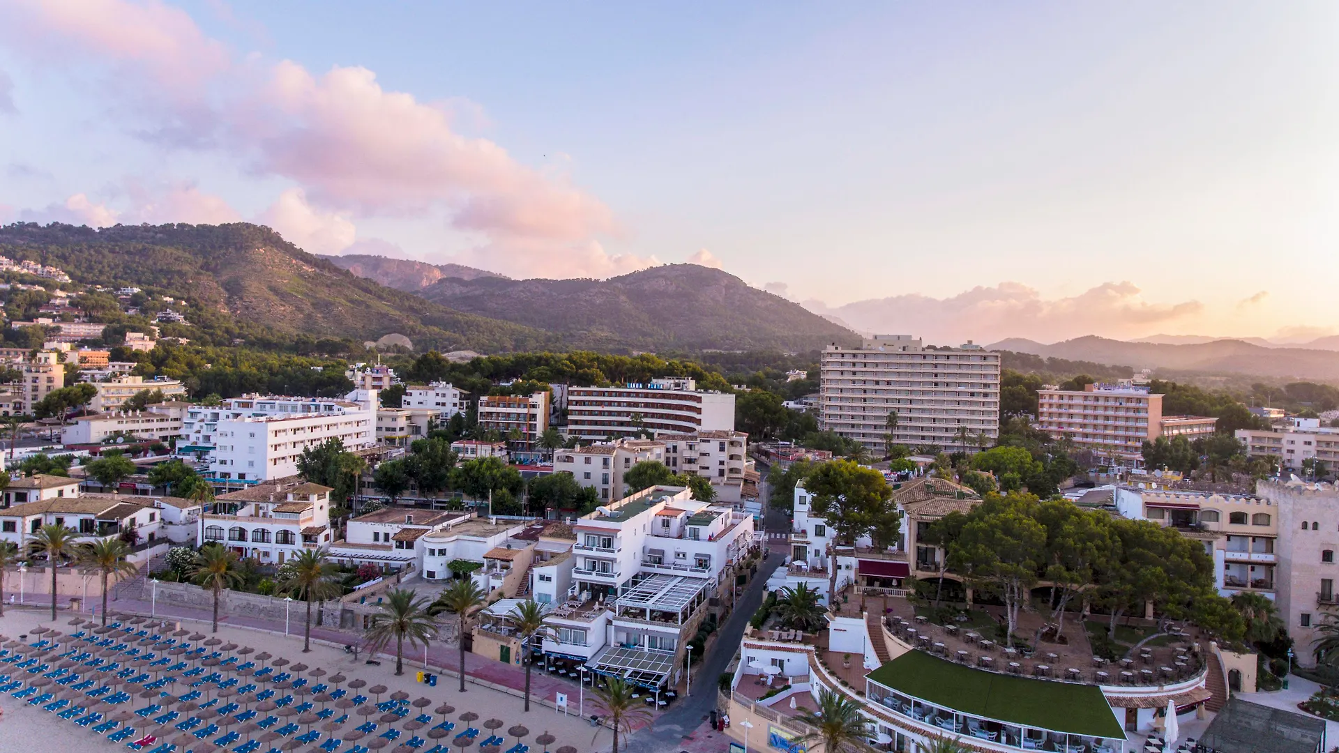 Valentin Reina Paguera - Adults Only Hotel
